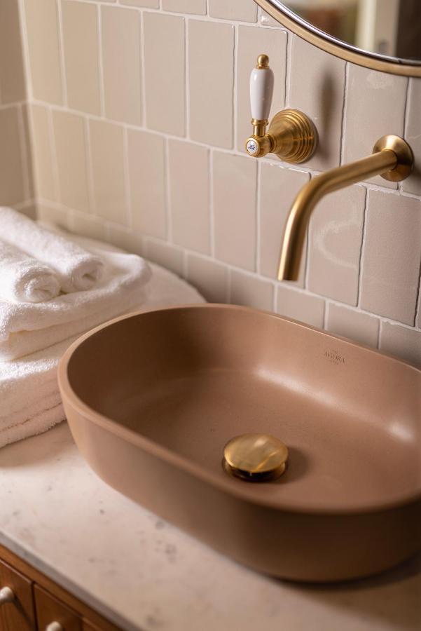 The Agora Hotel - Small Luxury Hotel Of The World - Adults Only ปาโน เลฟคารา ภายนอก รูปภาพ